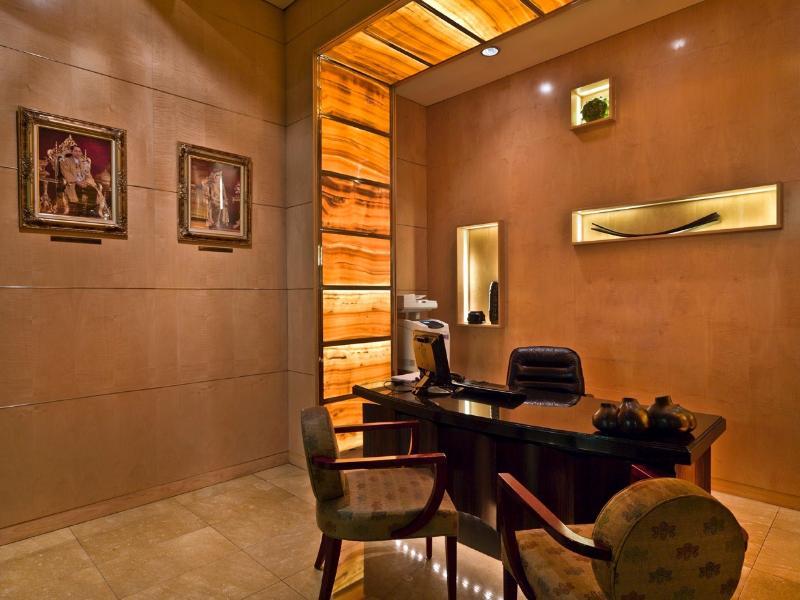 Amora Hotel Jamison Sydney Exterior foto A private office at the Taj Mahal Palace, Mumbai, India